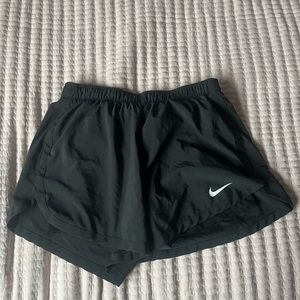 Nike women’s shorts
